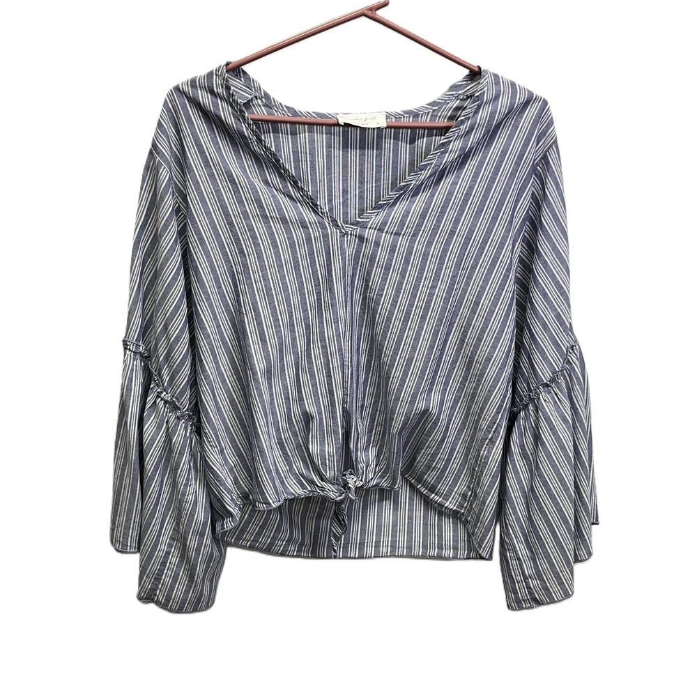 Lavender Field Boho Blue White‎ Womens Tie Front Blouse Bell Sleeve Medium